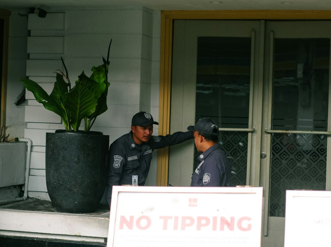 security guard approaching suspect